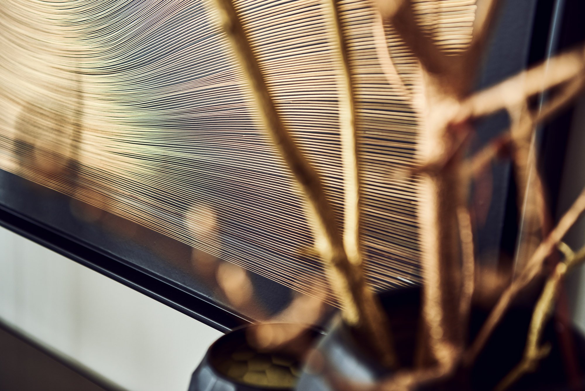 interior design gold wave lines painting detail